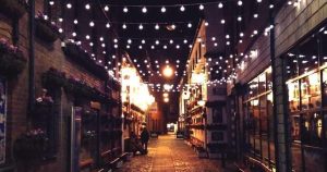 WebSockets vs Server-Sent Events: Building Real-Time Chat in React Taught Me Which One Actually Scales